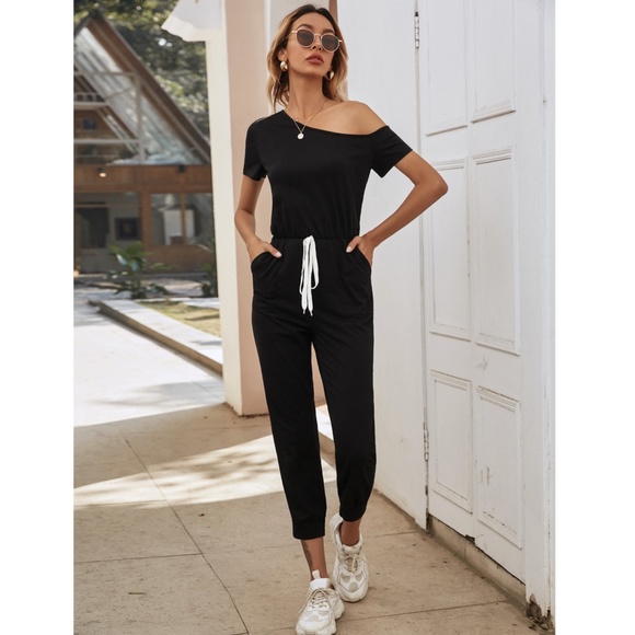 Contrast Tie Short Sleeve Black Jumpsuit - Picture 4 of 10